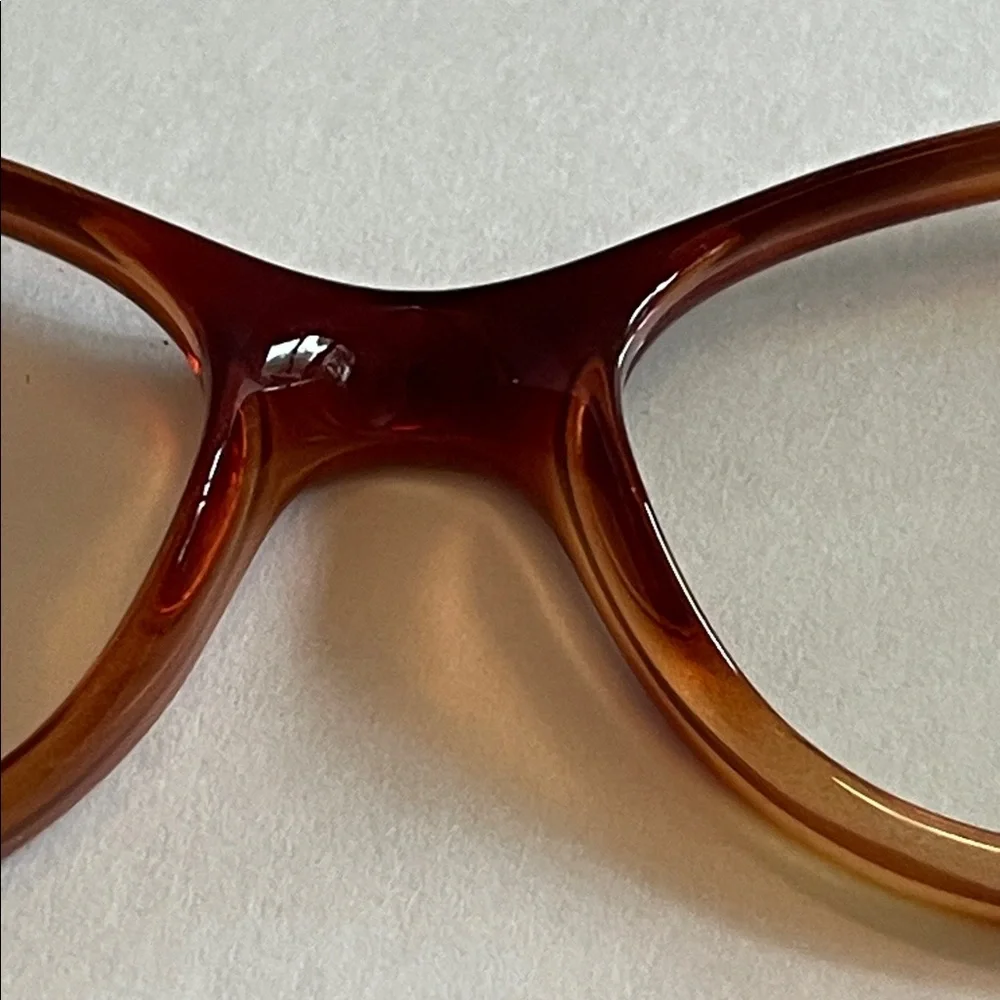 FENDI NWOT Career Preppy Women's Tortoise Logo Temple 53x15x135 Eyeglass Frame
